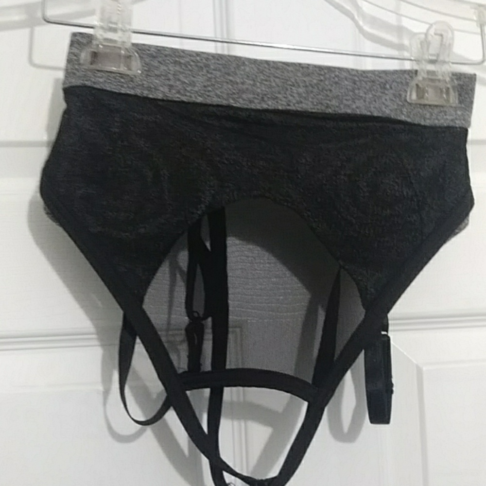 Sports Bra - Picture 4 of 4